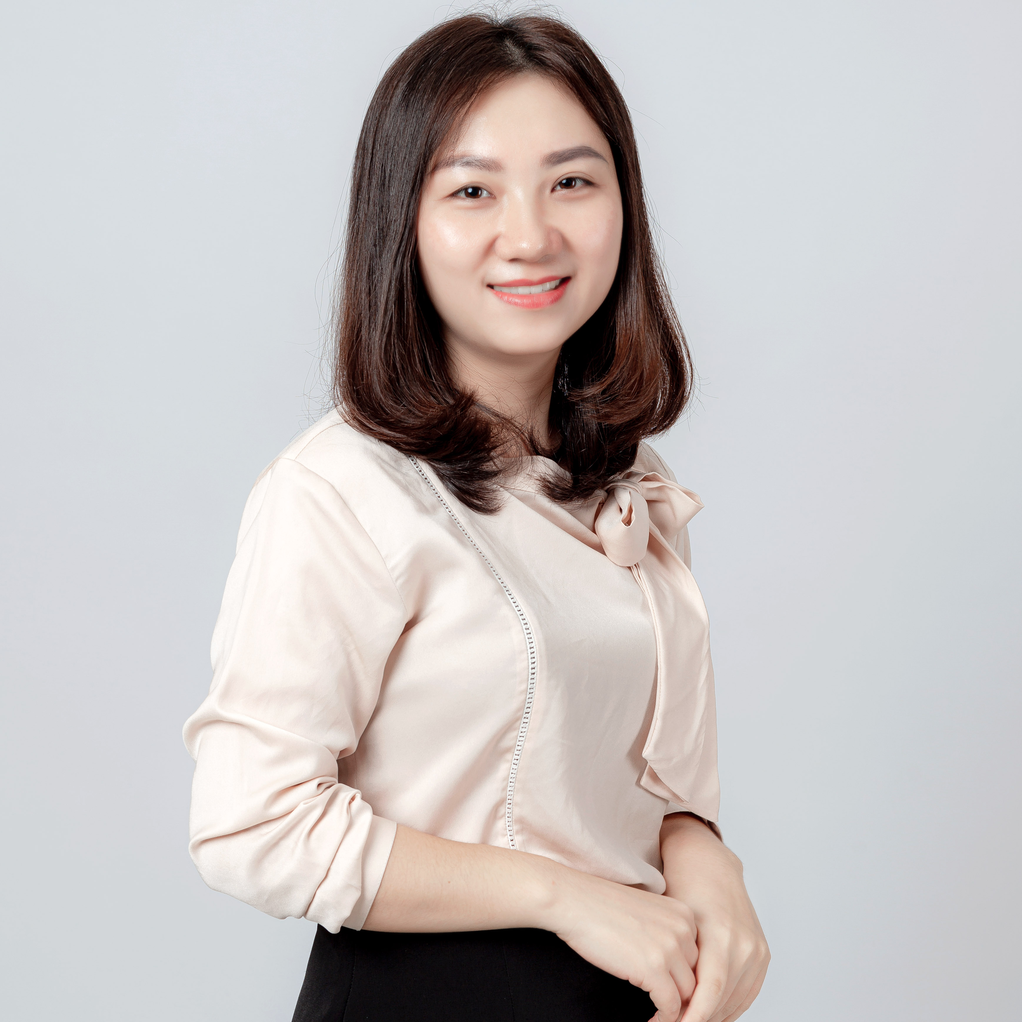 Ms. Vu Thi Ngoc Hoa (Flower)